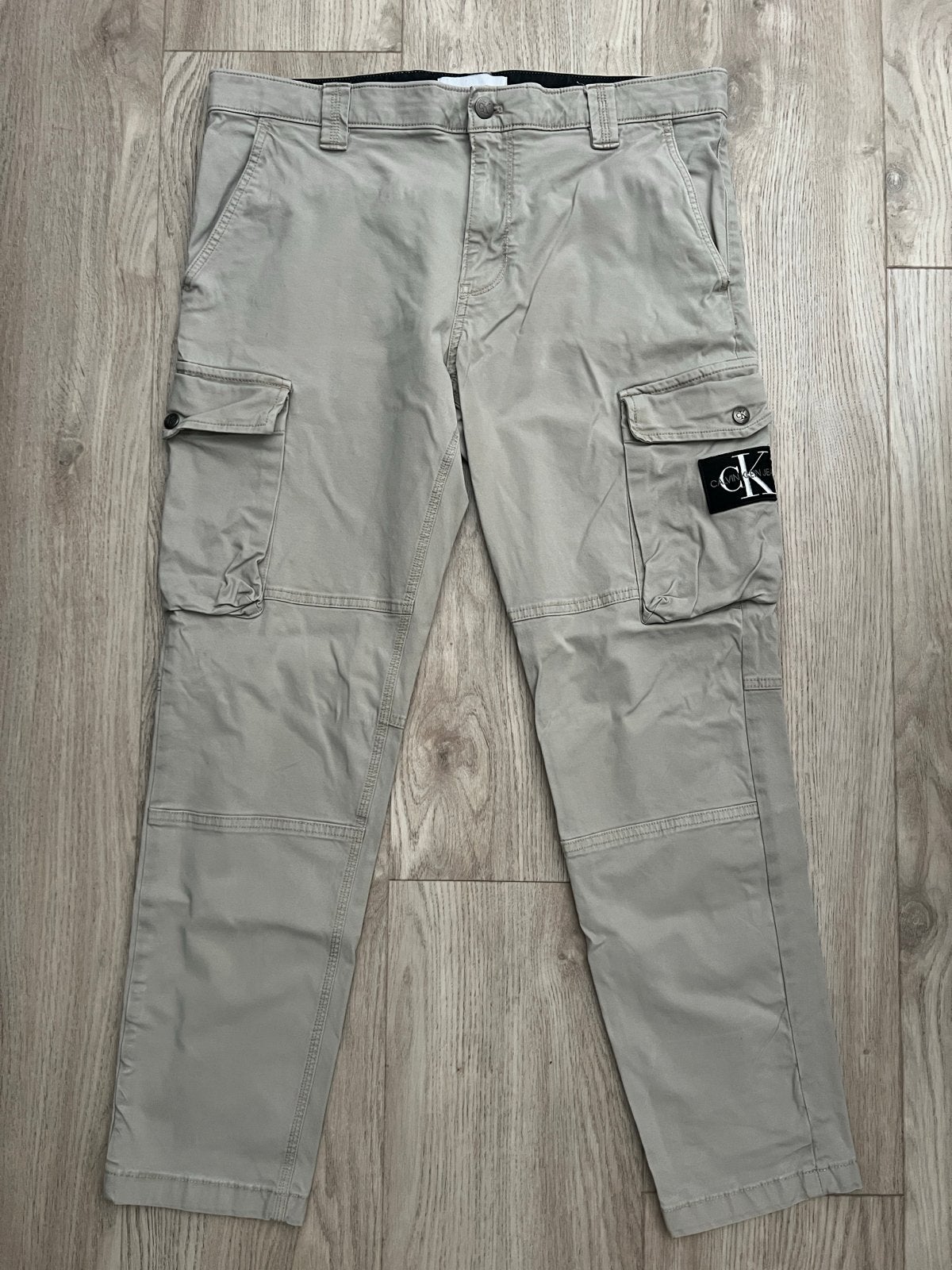 Calvin Klein Jeans heren cargo broek W34 L32, Ophalen of Verzenden, Gedragen, Overige maten, Beige