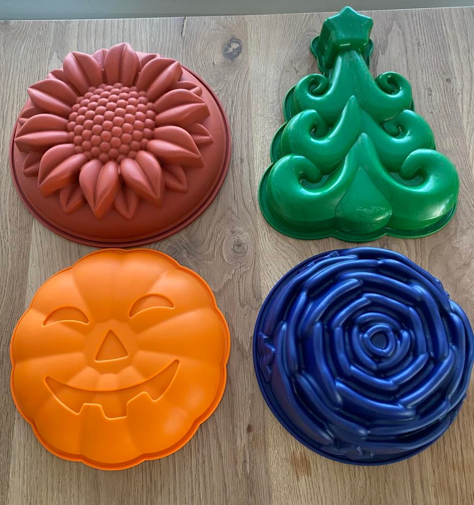 4 mooie Silicone bakvormen, Ophalen of Verzenden, Gebruikt