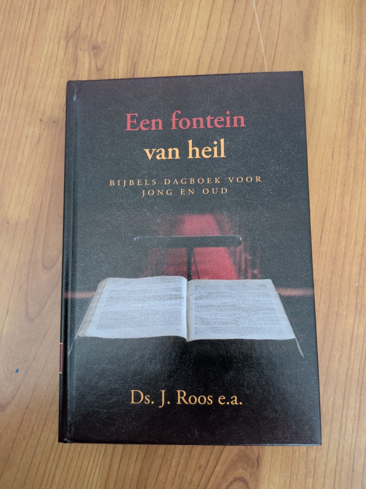Een fontein van heil - Bijbels dagboek voor jong en oud, Ophalen of Verzenden, Zo goed als nieuw, Ds. J. Roos e.a., Christendom | Protestants