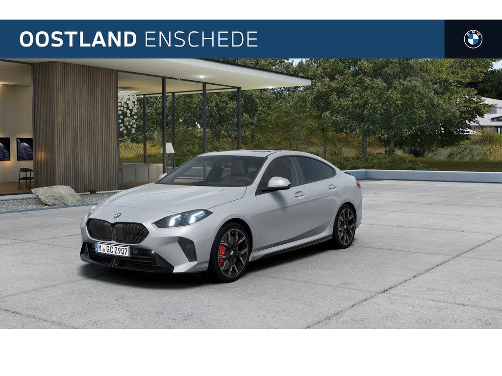BMW 2 Serie Gran Coupé 220 M Sport Automaat / Panoramadak /, Auto's, BMW, Zwart, 156 pk, Bedrijf, 3 cilinders