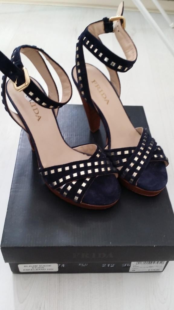 NIEUWE donkerblauwe suède muiltjes FRIDA maat 36, Kleding | Dames, Schoenen, Frida, Blauw, Nieuw, Sandalen of Muiltjes
