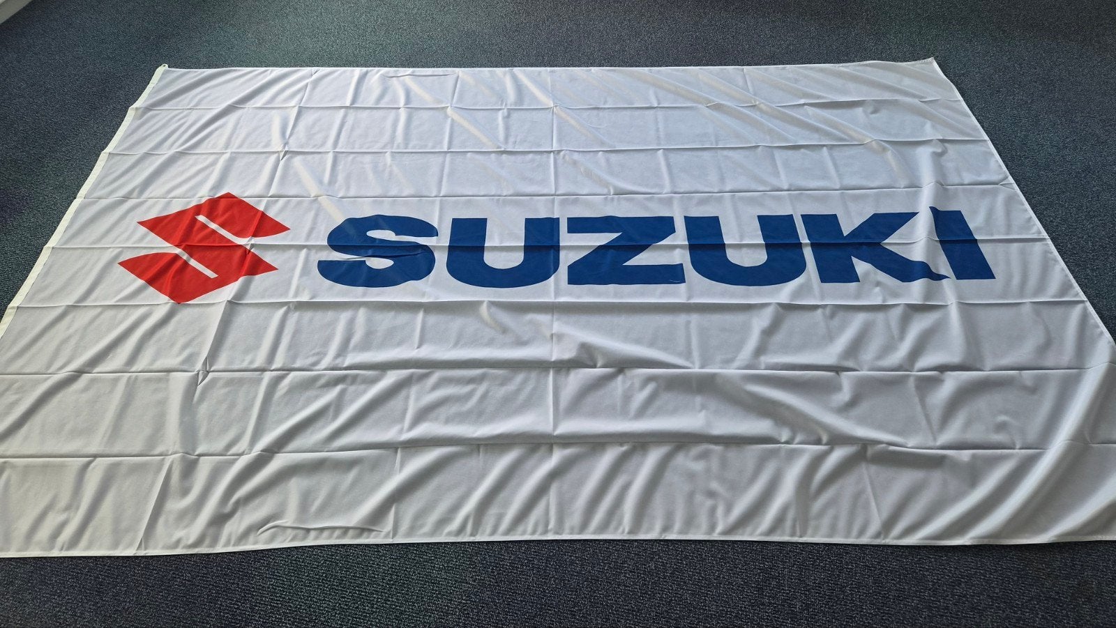 Grote Suzuki Vlag - 200x300cm, Ophalen of Verzenden, Nieuw