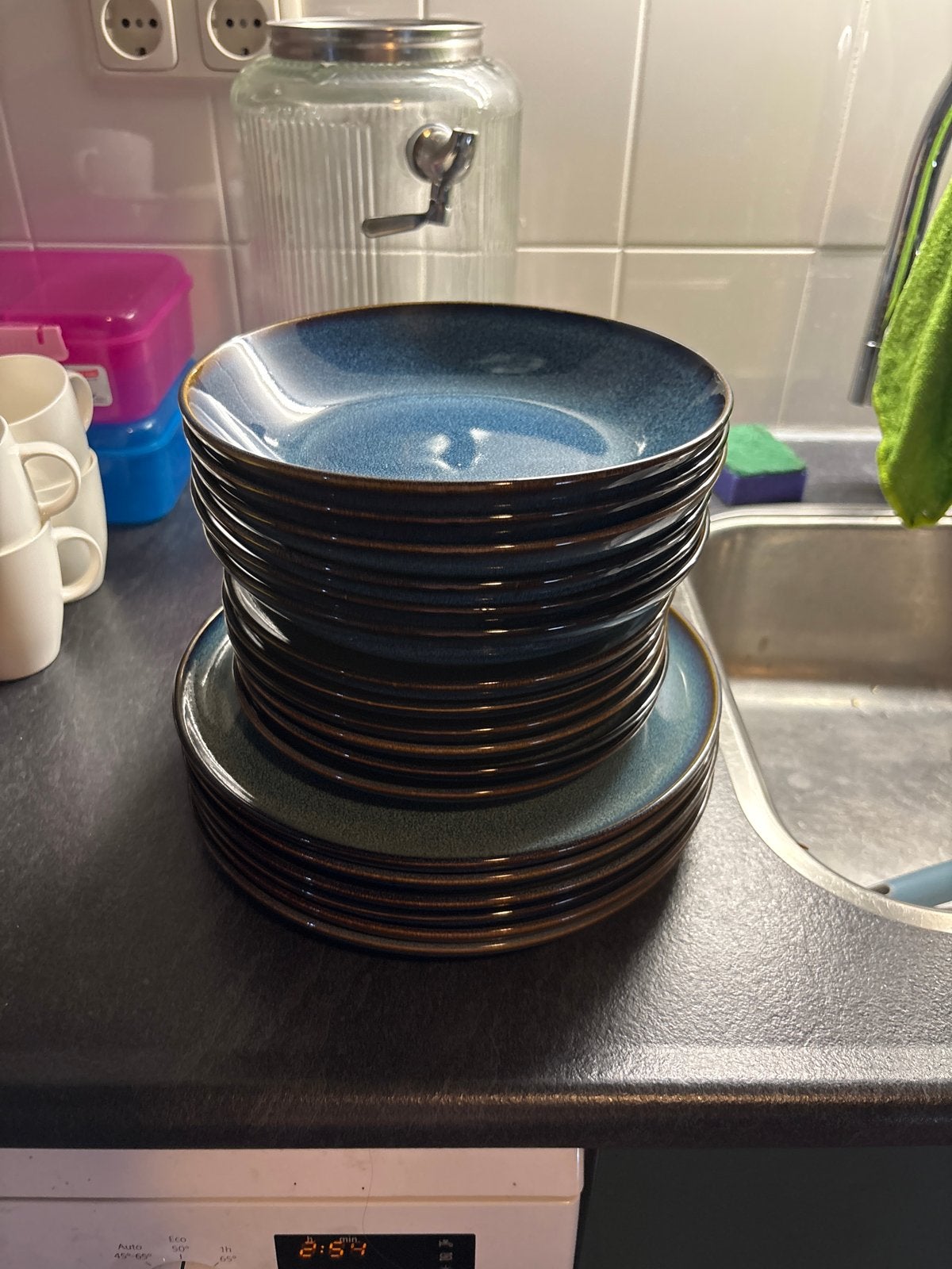 IKEA GLADELIG serviesset - 12 diepe borden, blauw/grijs, Ophalen, Keramiek, IKEA, Zo goed als nieuw