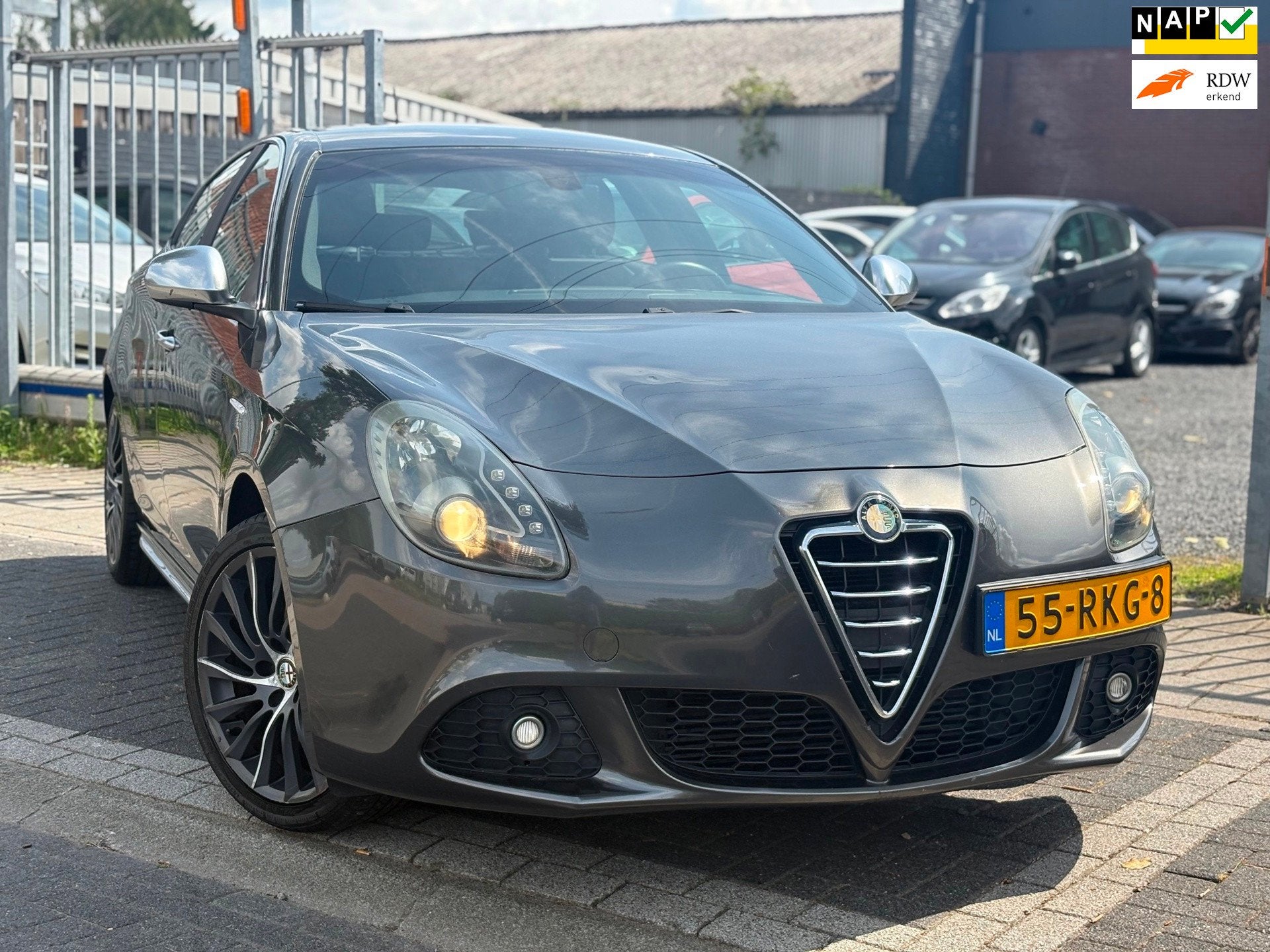 Alfa Romeo Giulietta 1.4 T Distinctive | Lederen bekleding |, Voorwielaandrijving, Euro 5, Gebruikt, Zwart