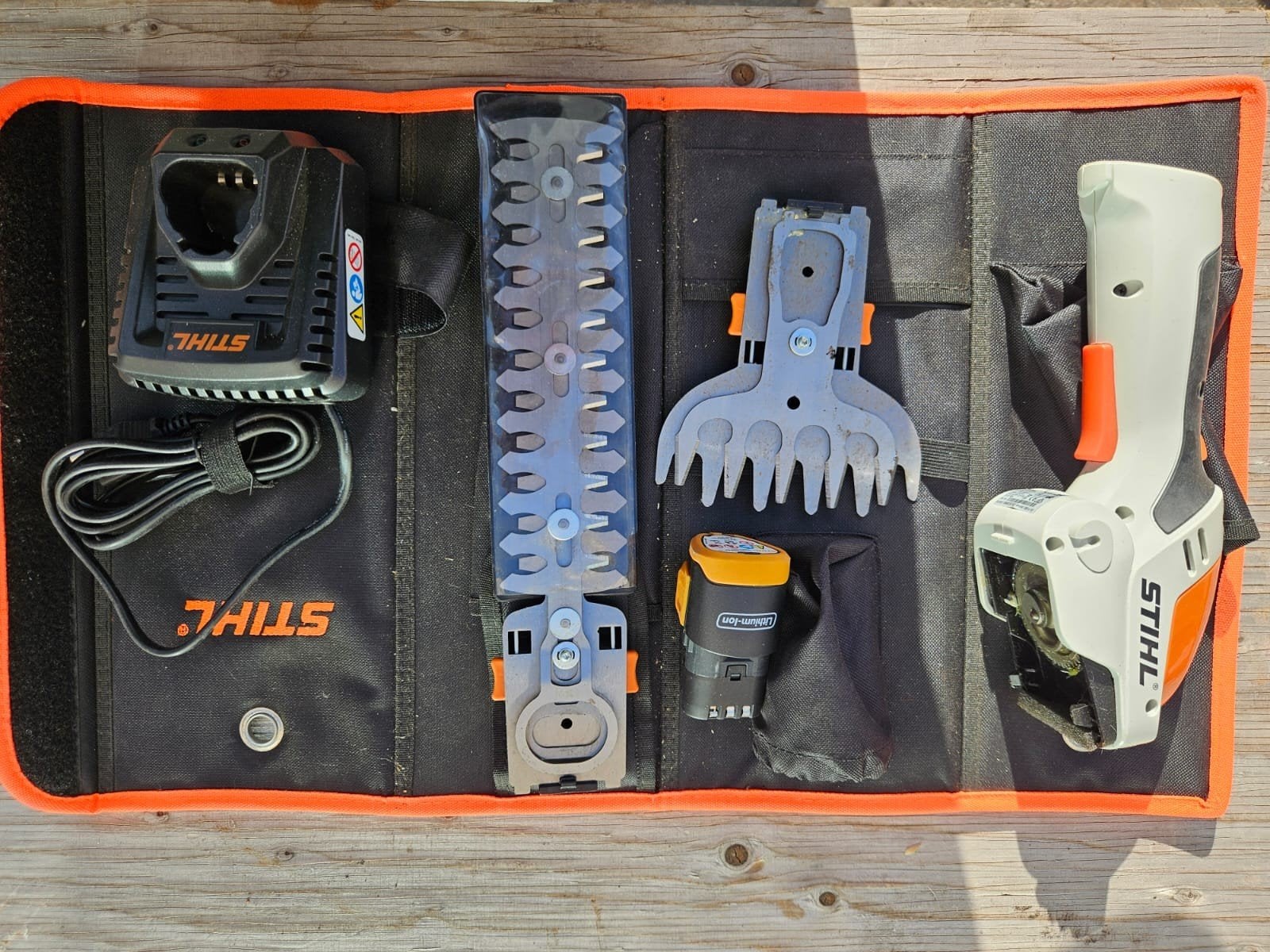 Stihl HSA 25 Accu Grasschaar/Heggenschaar Set - Nieuw, Ophalen of Verzenden, Nieuw, Accu, Stihl