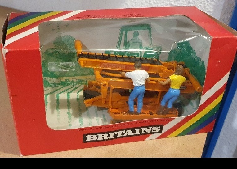 Britains 9535 Potato Harvester 1:32, Ophalen of Verzenden, Tractor of Landbouw, Britains
