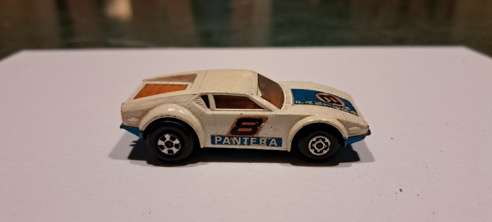 de tomaso pantera 1975 1:64 matchbox, Ophalen of Verzenden, Auto