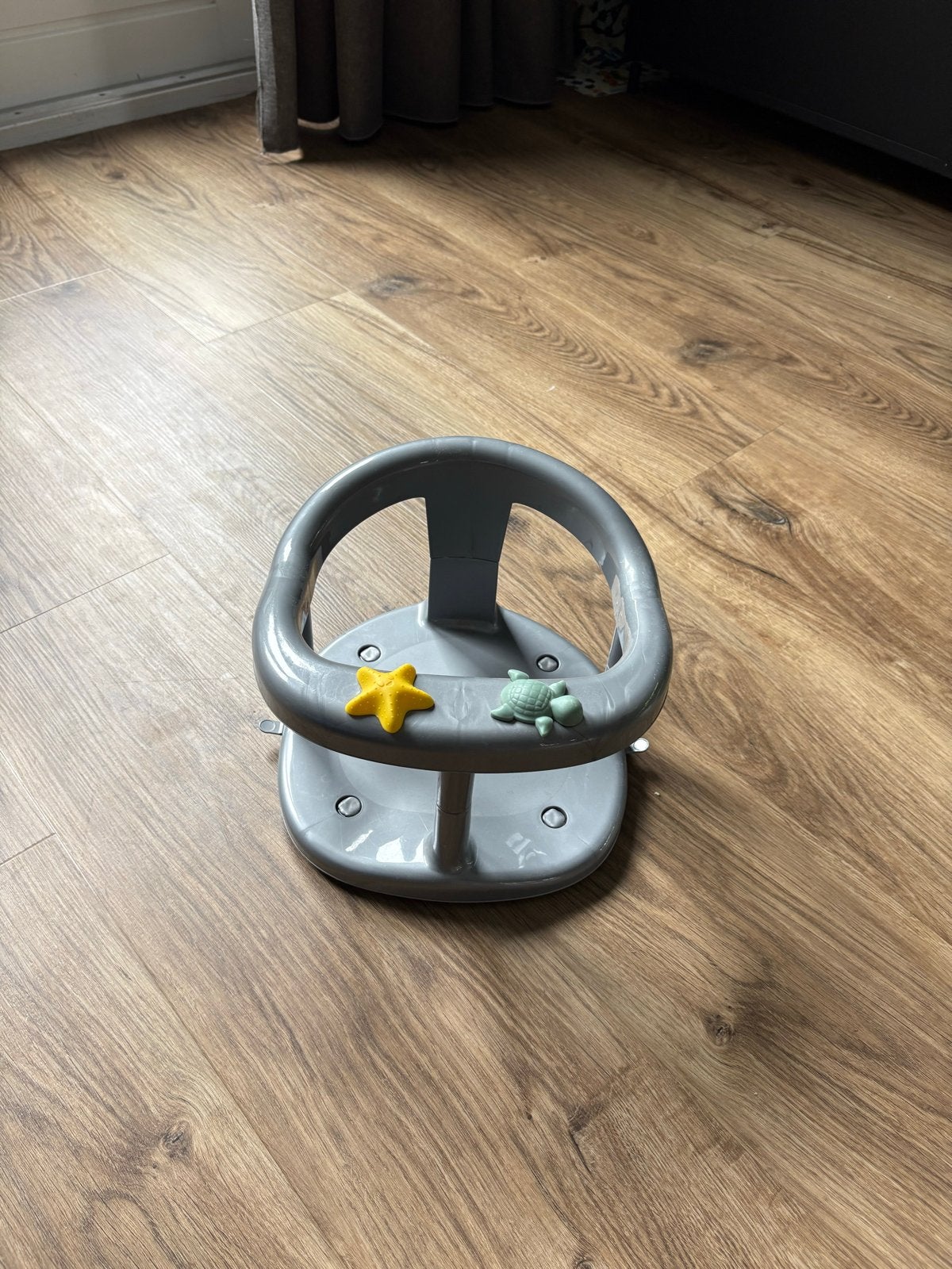 Baby badzitje met zuignappen, Kinderen en Baby's, Badjes en Verzorging, Ophalen, Gebruikt, Badzitje of Badring, Overige merken