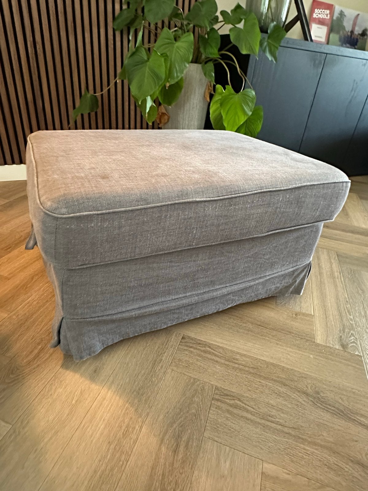 IKEA Ektorp poef - grijs, Huis en Inrichting, Banken | Voetenbanken en Poefen, Ophalen, Gebruikt, Vierkant, 75 tot 100 cm