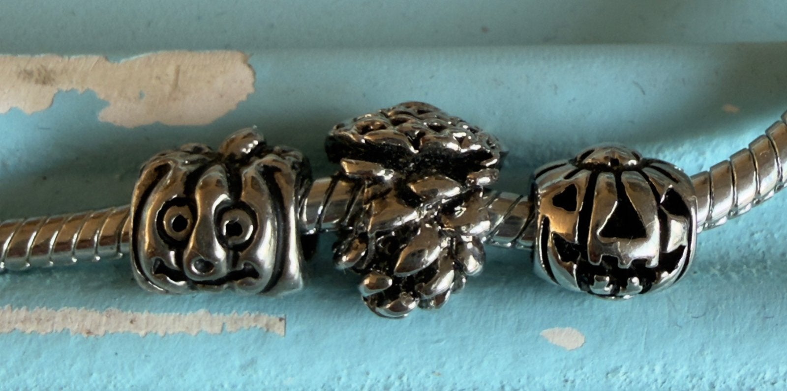 Grote gat bedels, eikel en pompoen, passend op Trollbeads, Ophalen of Verzenden, Nieuw