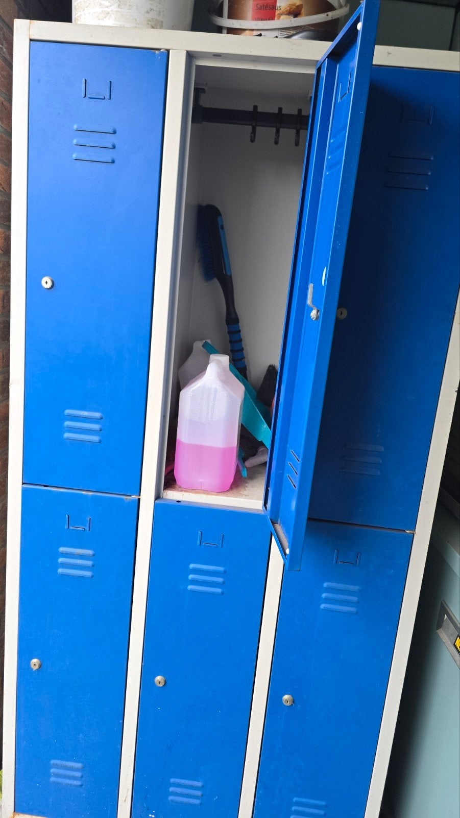 Blauwe metalen lockerkast met 6 vakken, Ophalen, Gebruikt, Industrieel