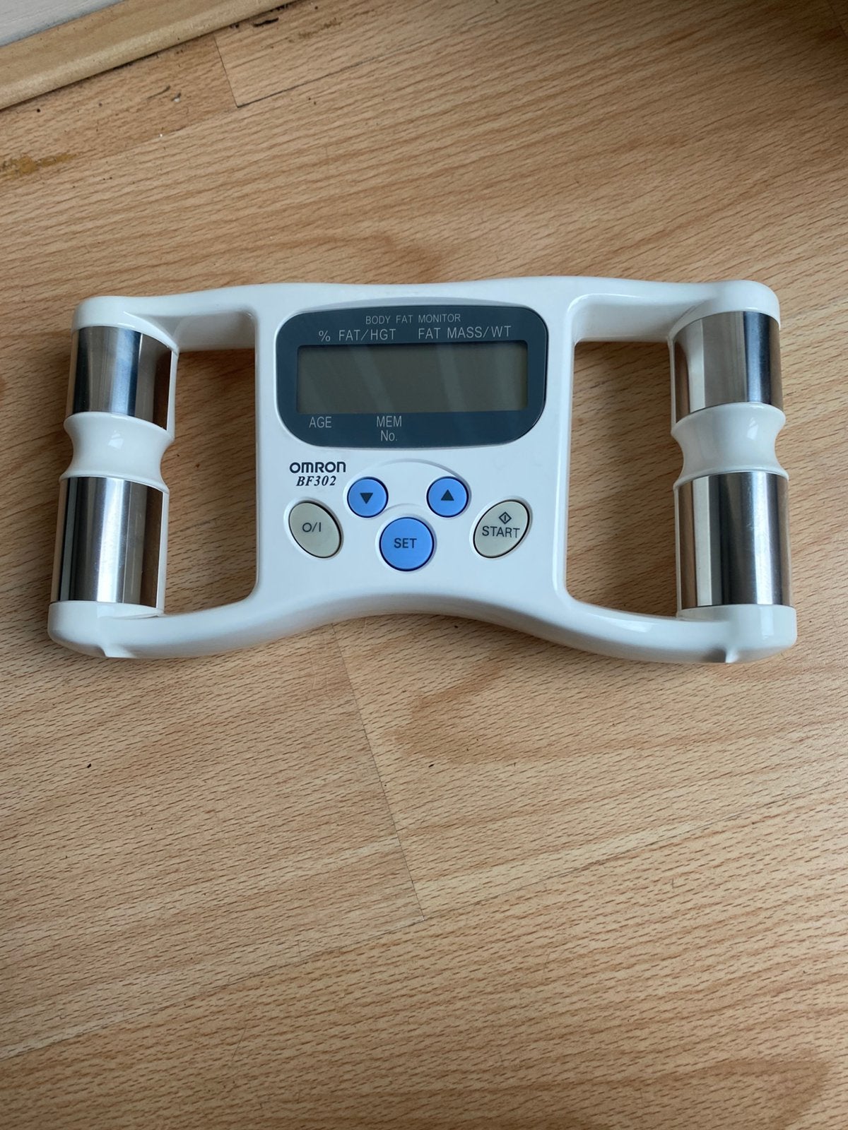 Omron BF 302 draagbare lichaamsvetmeter als nieuw, Ophalen of Verzenden, Zo goed als nieuw, Overige typen