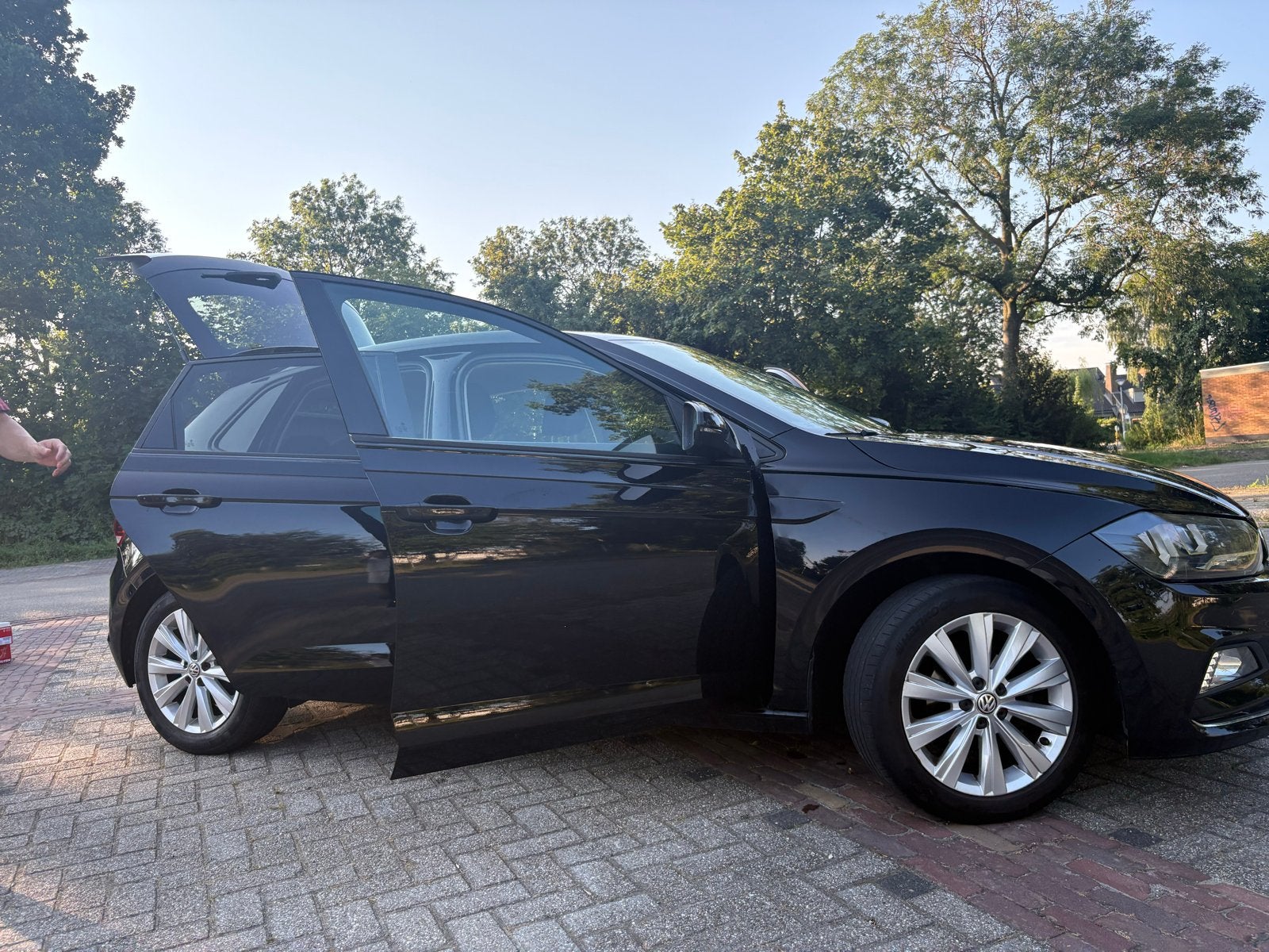Volkswagen Polo 1.0 TSI 95pk 2019 Zwart, Auto's, Voorwielaandrijving, 95 pk, 1055 kg, Origineel Nederlands