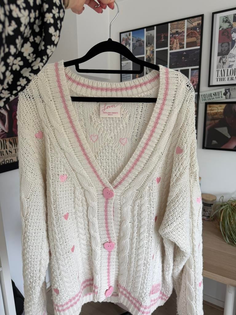 Taylor Swift Lover cardigan maat M/L, Verzenden, Gebruikt, 12 inch