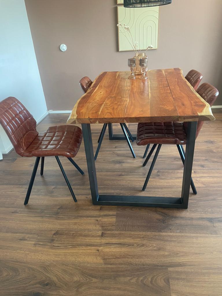 Mooie eethoek tafel 140x90 en vier stoelen, Huis en Inrichting, Tafels | Eettafels, Ophalen of Verzenden, Zo goed als nieuw, Rechthoekig