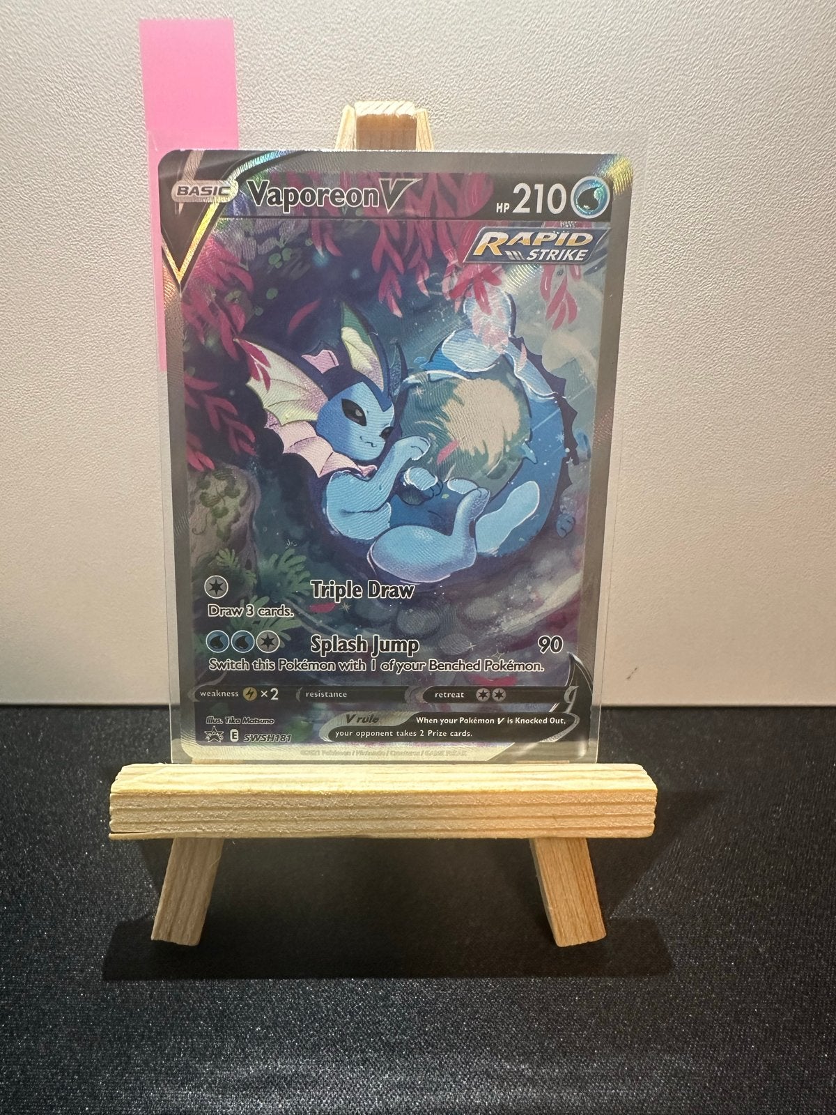 Vaporeon V SWSH183, Ophalen of Verzenden, Zo goed als nieuw, Losse kaart, Foil