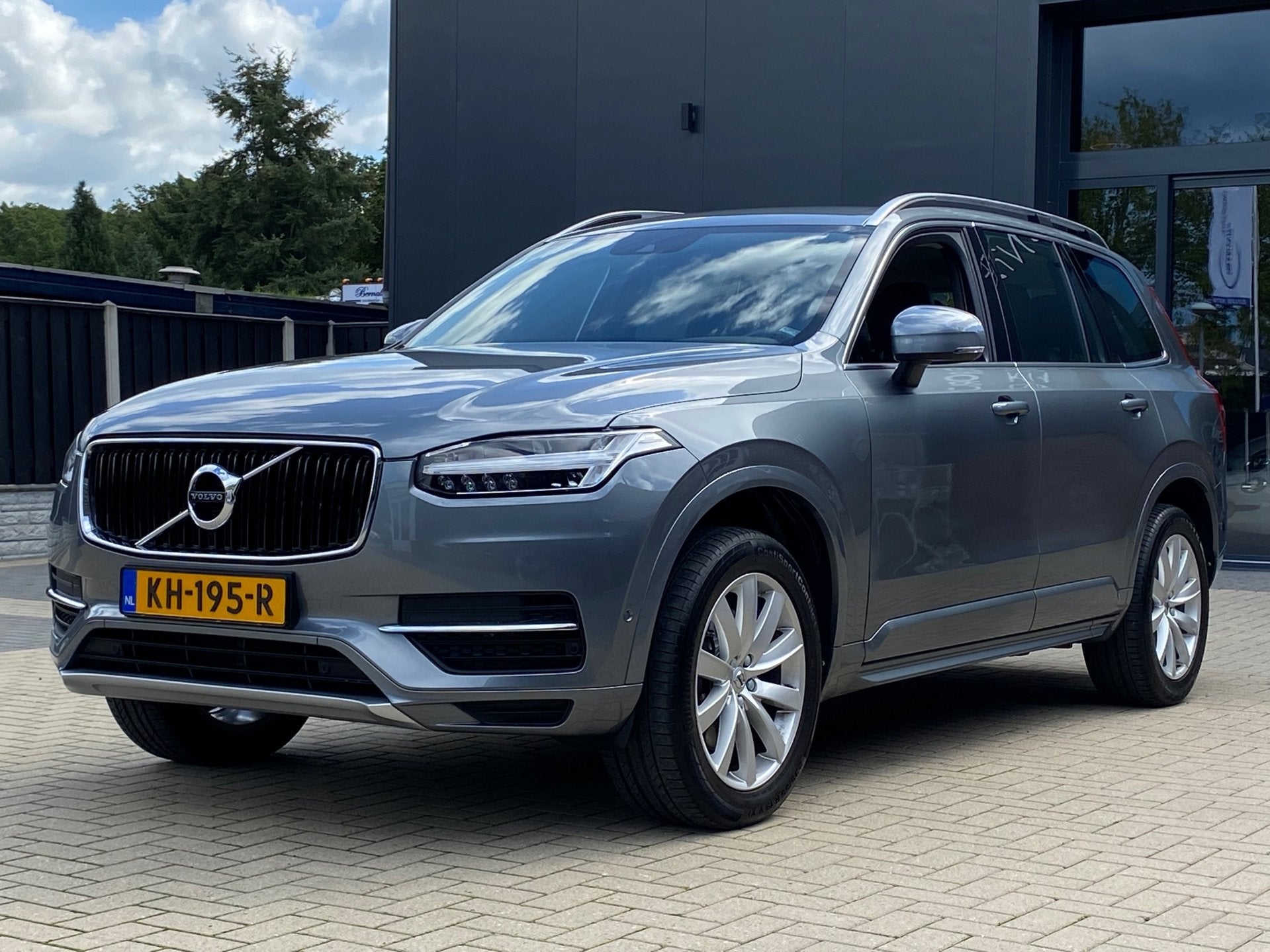 Volvo XC90 2.0 T5 AWD Momentum NIEUWSTAAT 7 PERS XENON LED C, Auto's, Volvo, Gebruikt, 1969 cc, 1898 kg, 7 stoelen