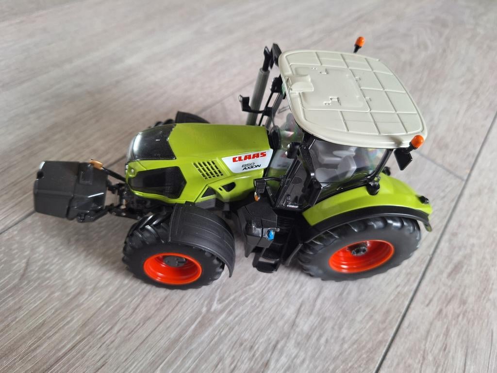 Te koop claas axion 850 van usk 1:32, Ophalen, Zo goed als nieuw, Tractor of Landbouw, Overige merken
