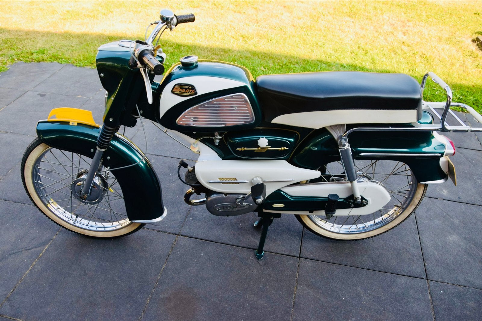 Bijzonder mooie Sparta GI50 uit 1967 - Groen Metallic, Fietsen en Brommers, Brommers | Oldtimers, Ophalen, Sparta