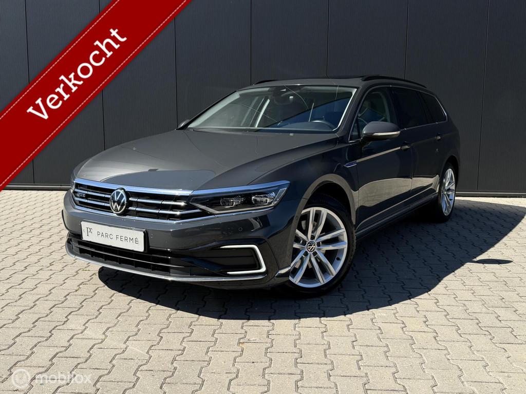 Volkswagen Passat 1.4 TSI PHEV GTE/Pano/Leder/Virtual/360/AC, Adaptive Cruise Control, Gebruikt, Zwart, 4 cilinders