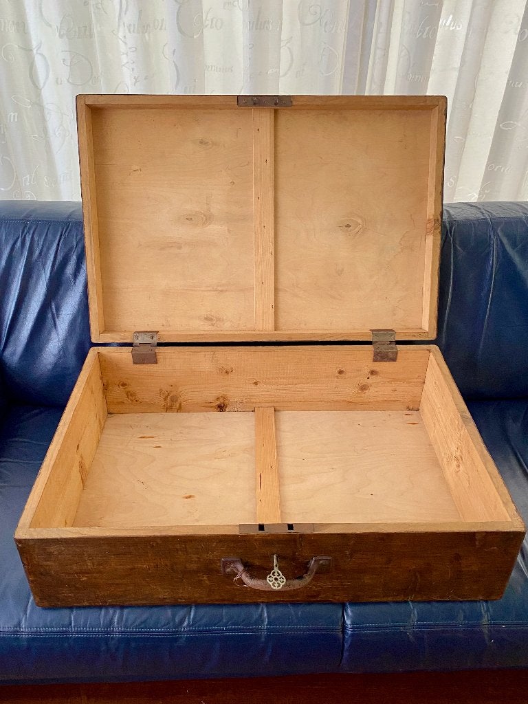 Vintage houten kist met handvat en sleutel, Ophalen, Gebruikt, 50 tot 100 cm, 5 – 50