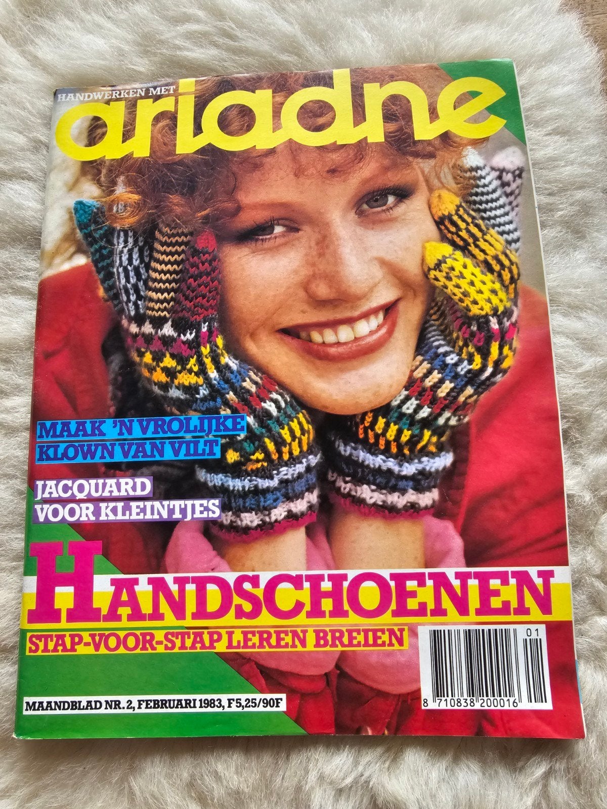 Vintage handwerk tijdschrift Ariadne Nr 2. 1983, Ophalen of Verzenden, Gelezen, Damesbladen