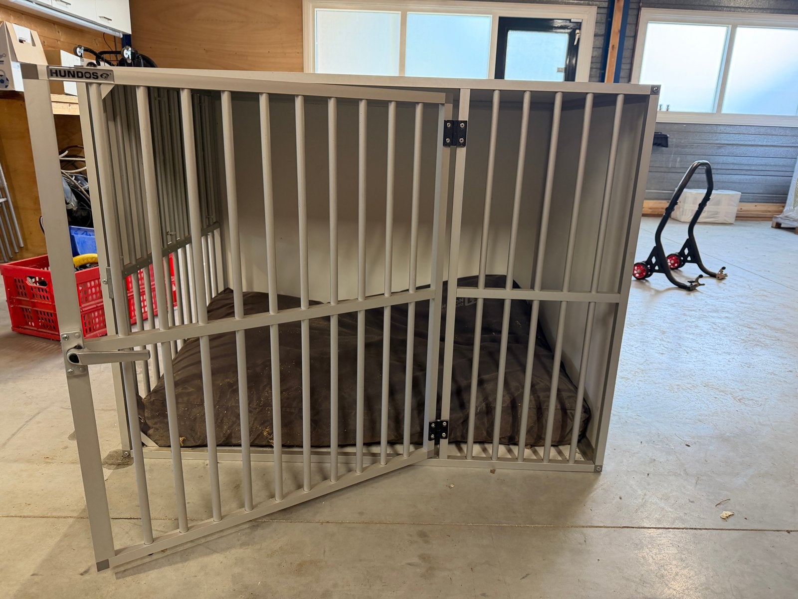 Hundos XL hondenbench voor grote hond, Ophalen, Zo goed als nieuw