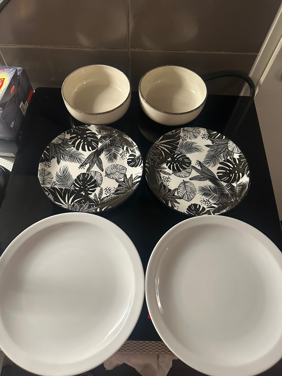 Plates & Bowls Set (6 Pieces), Antiek en Kunst, Antiek | Servies compleet, Ophalen