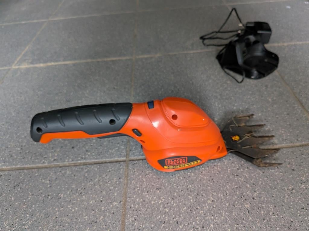 Black & Decker Accu Elektrische Grasschaar, Ophalen, Gebruikt, Overige soorten, Black & Decker