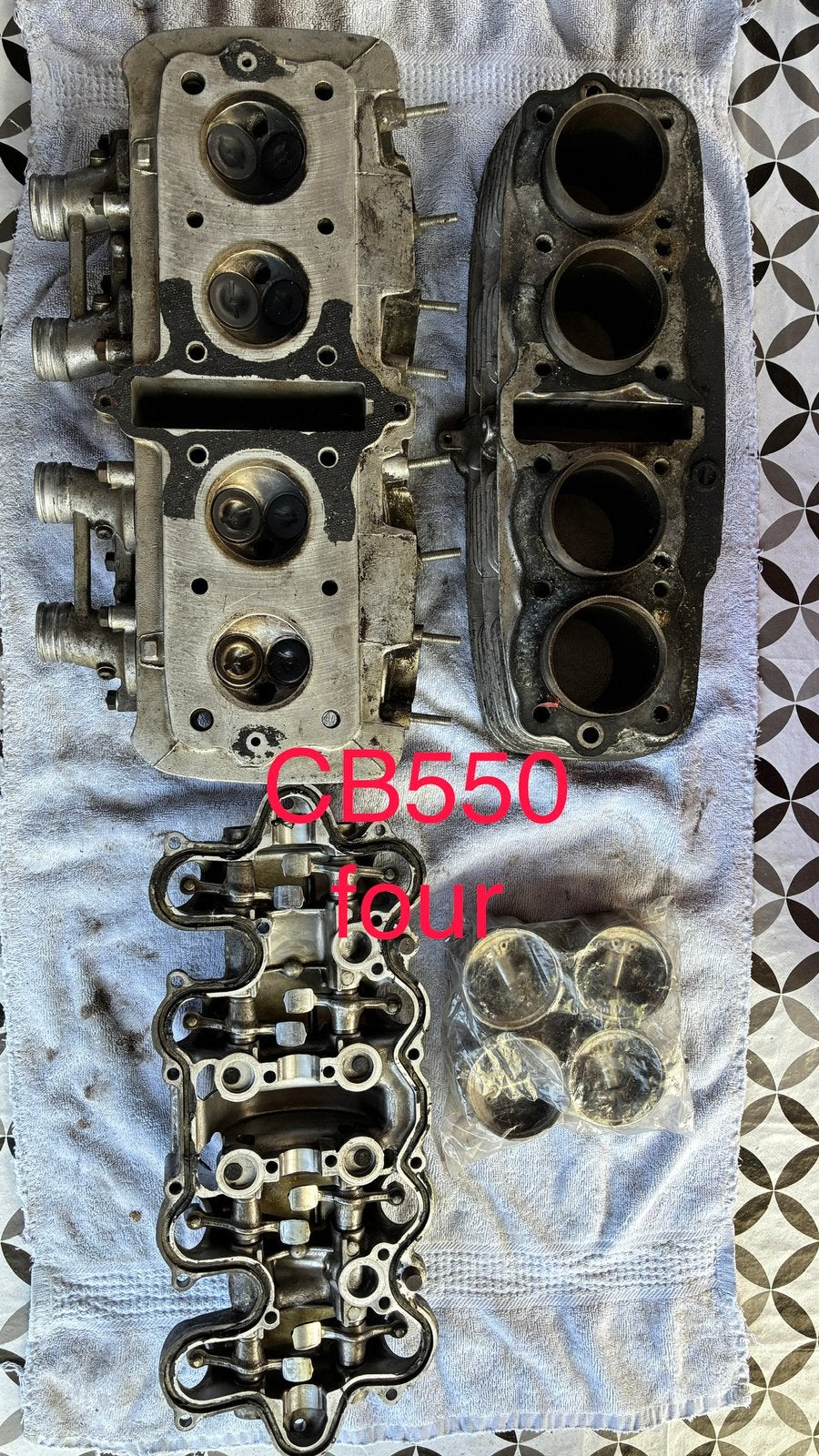 Honda cb550 four compleet bovenblok, Motoren, Onderdelen | Oldtimers, Ophalen of Verzenden, Gebruikt