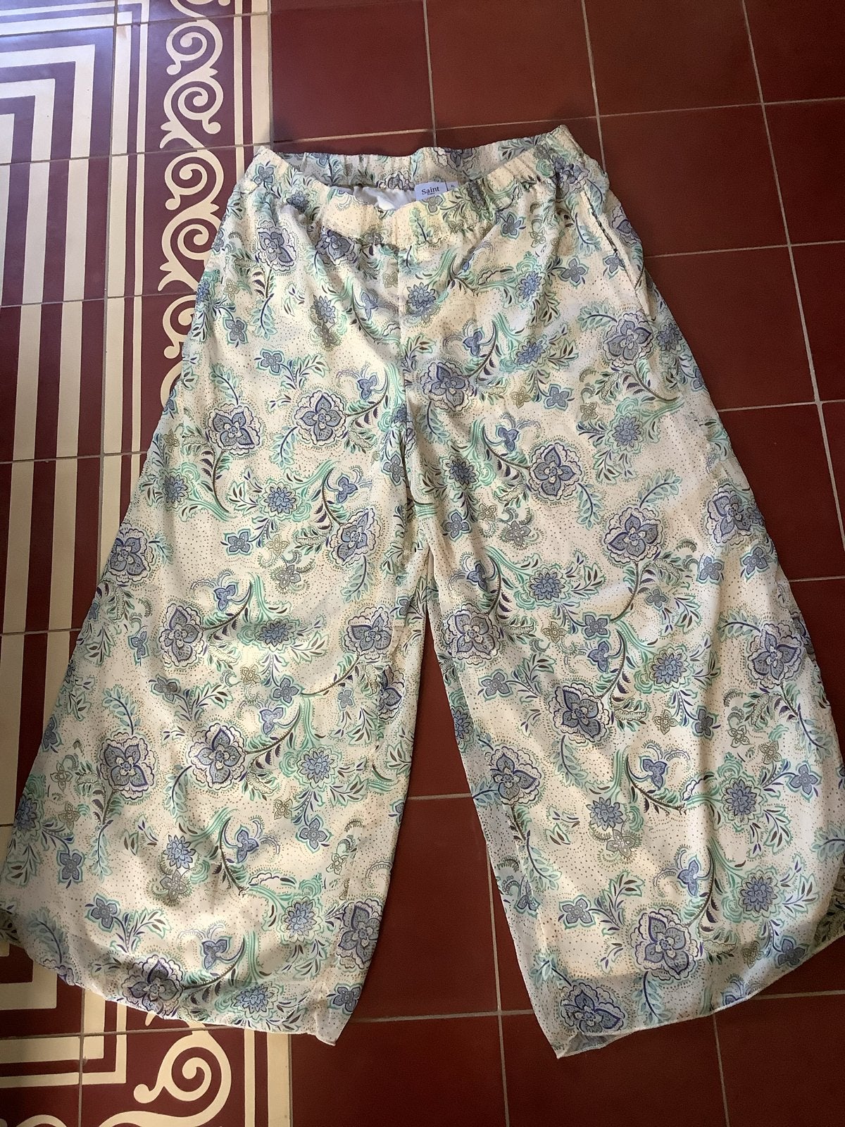 St Tropez broek XL met bloemenprint, Blauw, Maat 46/48 (XL) of groter, Ophalen of Verzenden, Zo goed als nieuw