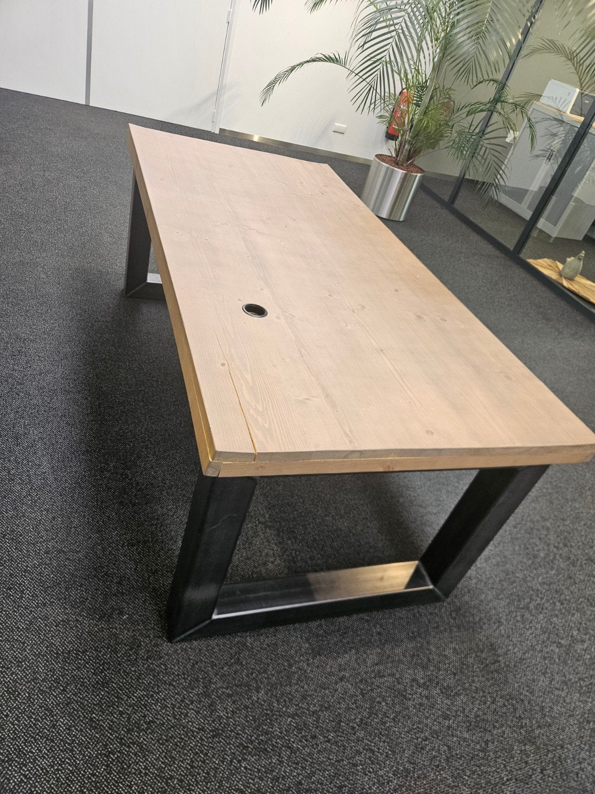robuuste tafel of werkbank 200 x 96 meerdere beschikbaar, Ophalen, Demontabel, Gebruikt, Hout