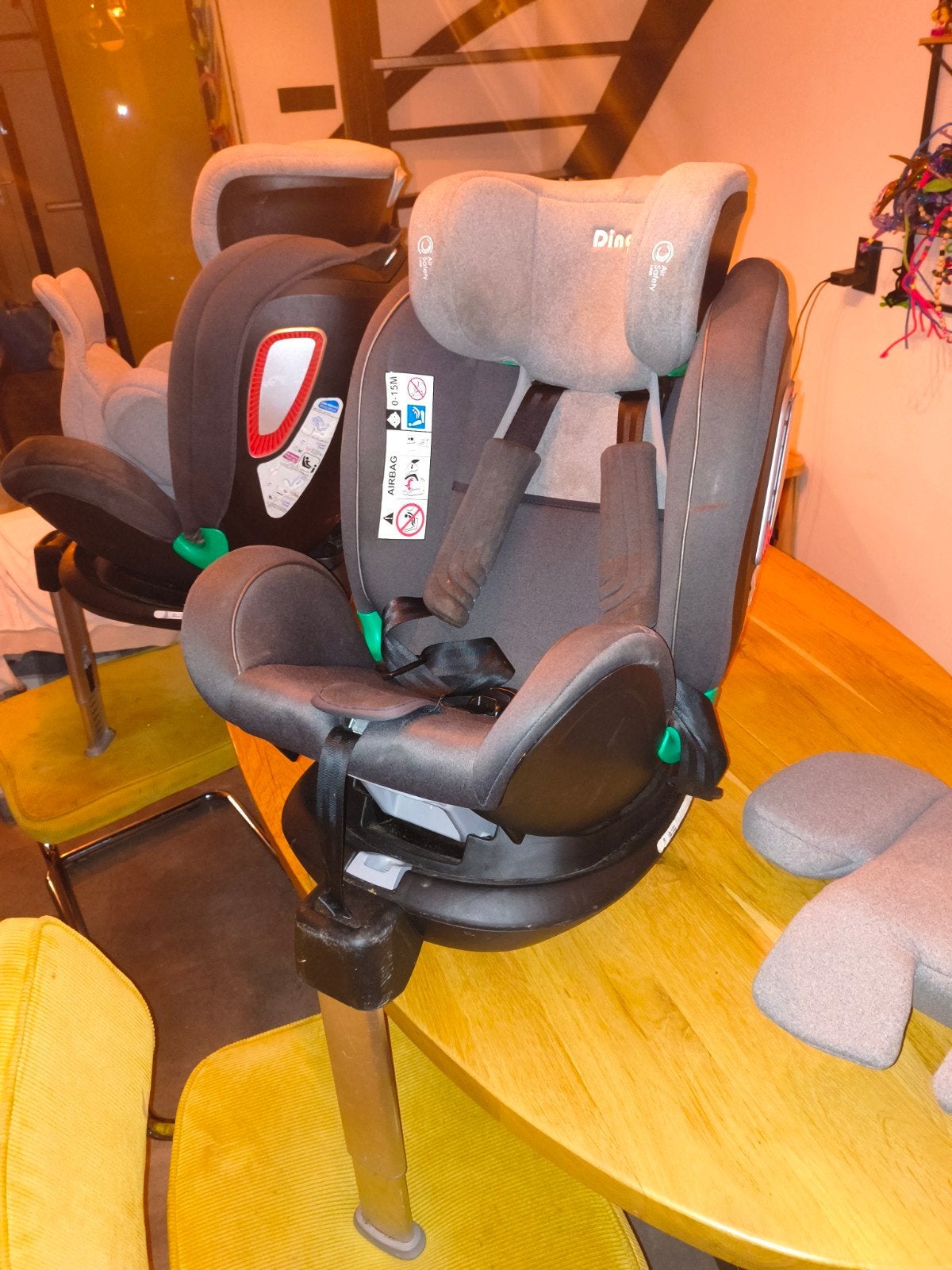 2x Ding I-size autostoel met Isofix en newborn inleg, Gebruikt, 0 t/m 18 kg, Isofix, Ophalen