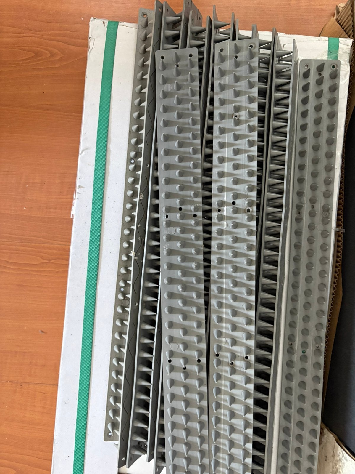 Antiklimstrips voir op de schutting tegen steenmaters, Kunststof, Minder dan 3 meter, Ophalen of Verzenden, Zo goed als nieuw