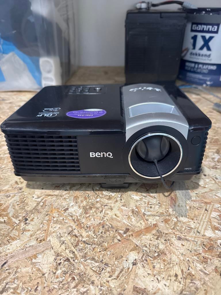 Benq mp575 beamer, Audio, Tv en Foto, Beamers, Ophalen of Verzenden, Gebruikt, Overige resoluties