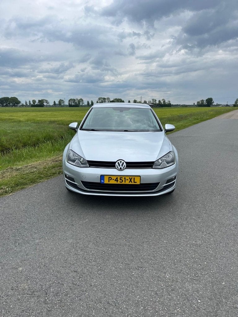 Volkswagen Golf 1.2 TSI 77KW 5D 2014 Grijs, Auto's, Voorwielaandrijving, 4 cilinders, 610 kg, 104 pk