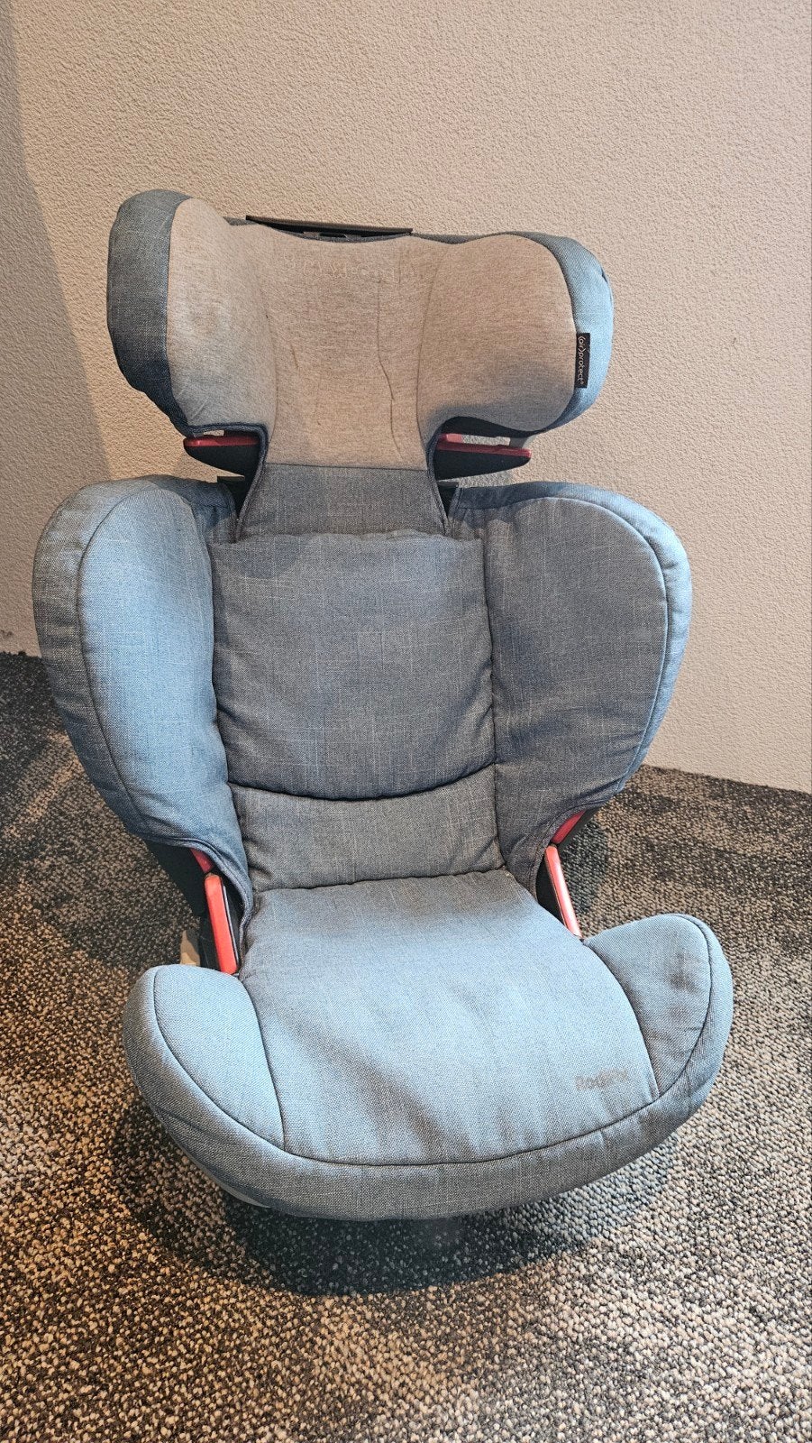 Maxi-Cosi RodiFix autostoel - Verstelbaar & Comfortabel, Gebruikt, 15 t/m 36 kg, Verstelbare rugleuning, Ophalen of Verzenden