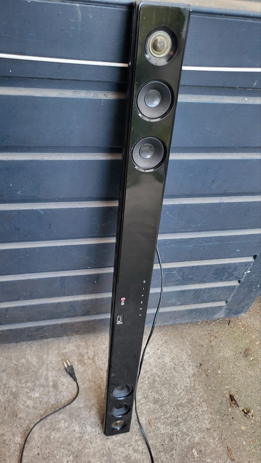 Te Koop LG Soundbar Met Subwoofer, Soundbar, 70 watt of meer, Overige spelers, Ophalen