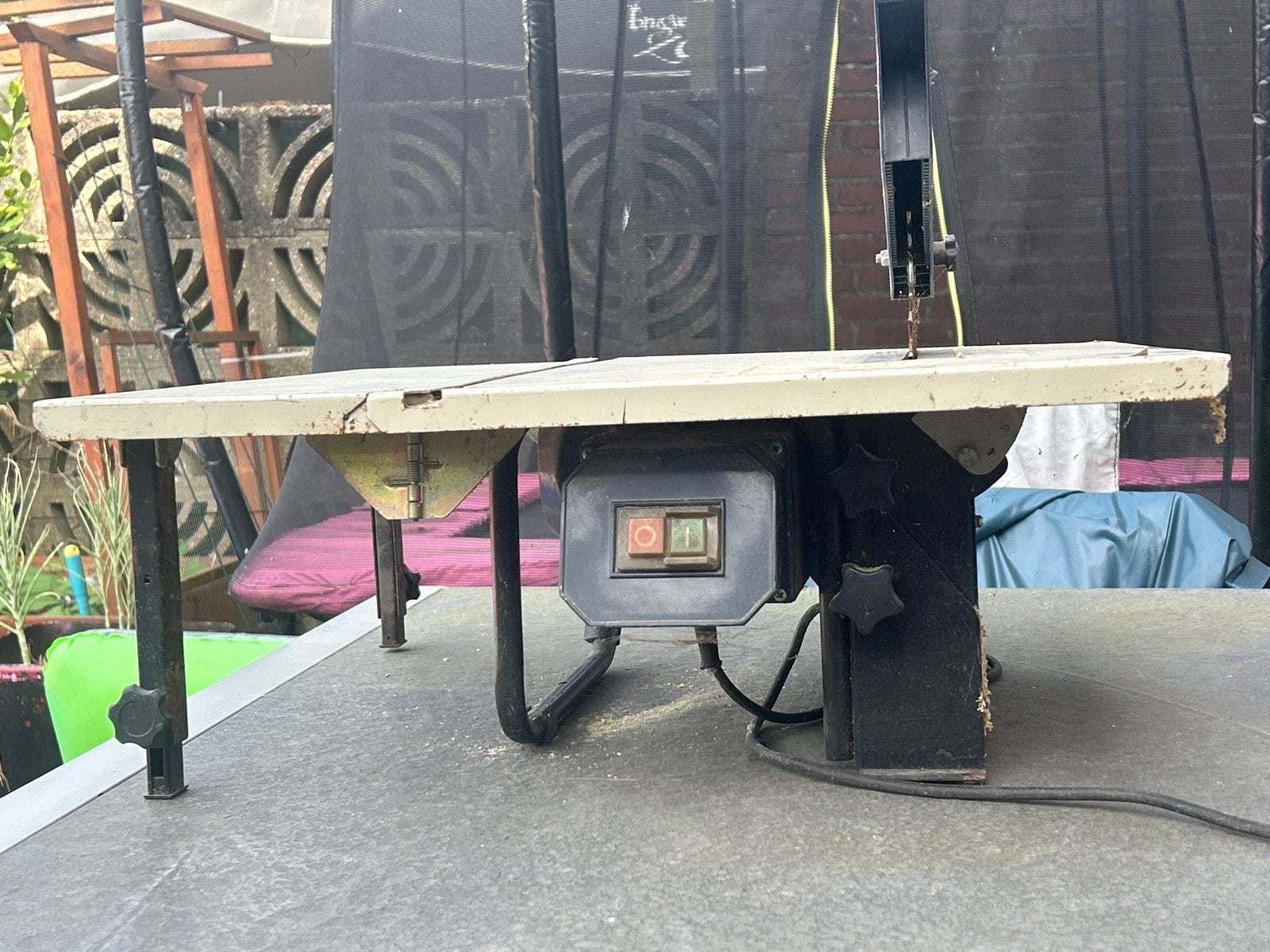 Tafelcirkelzaag - Compact en Krachtig voor Houtbewerking, Ophalen, Gebruikt, Cirkelzaag, 600 tot 1200 watt