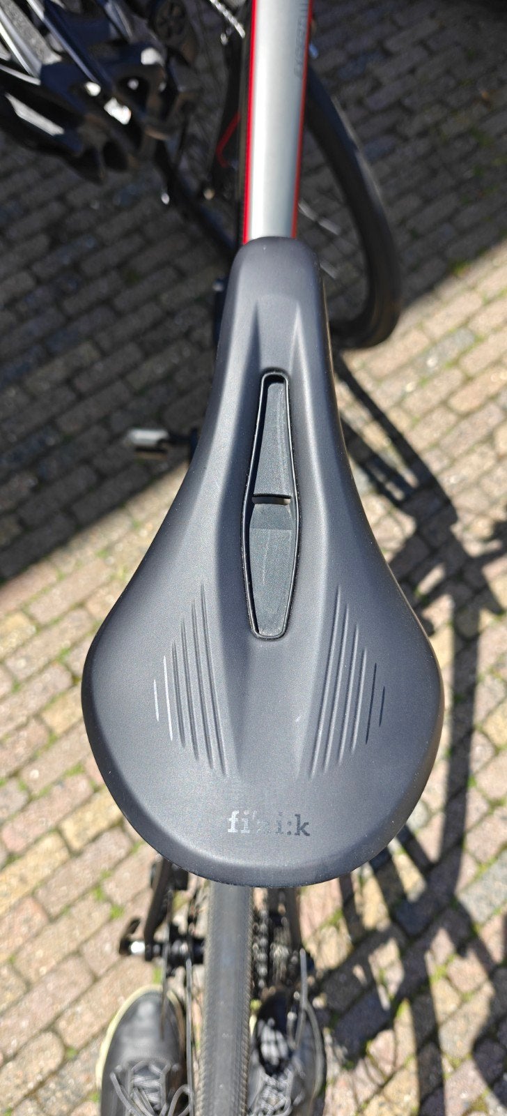 Fizik Vento Argo R5 zadel 140mm  nieuw, Overige merken, Overige materialen, Nieuw, Ophalen of Verzenden