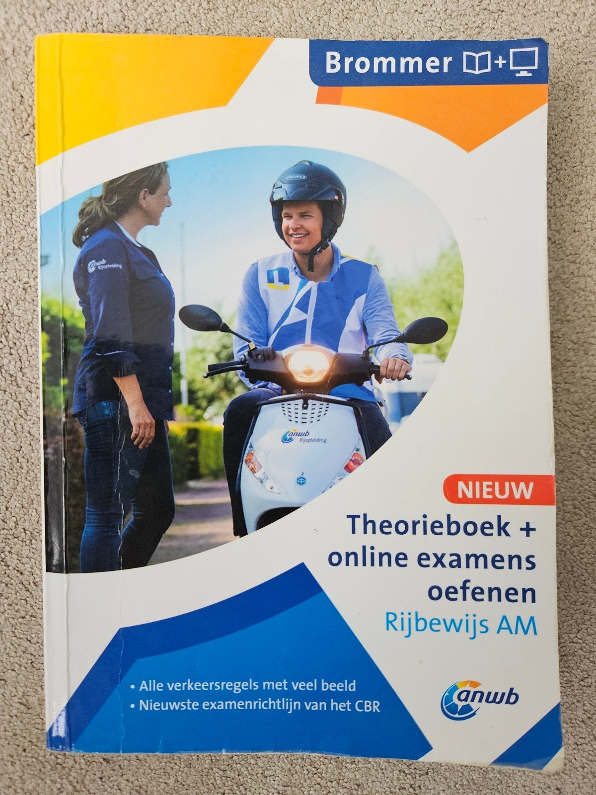 Theorieboek Brommer Rijbewijs AM, Boeken, Ophalen of Verzenden, Gelezen