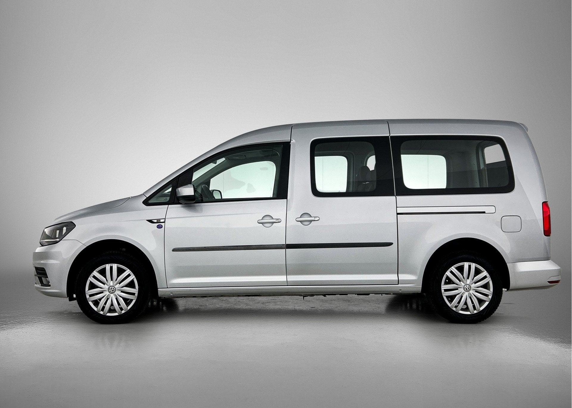 Volkswagen Caddy Maxi 1.0 TSI Trendline 5p Direct leverbaar!, Voorwielaandrijving, 12 maanden, Stof, Gebruikt