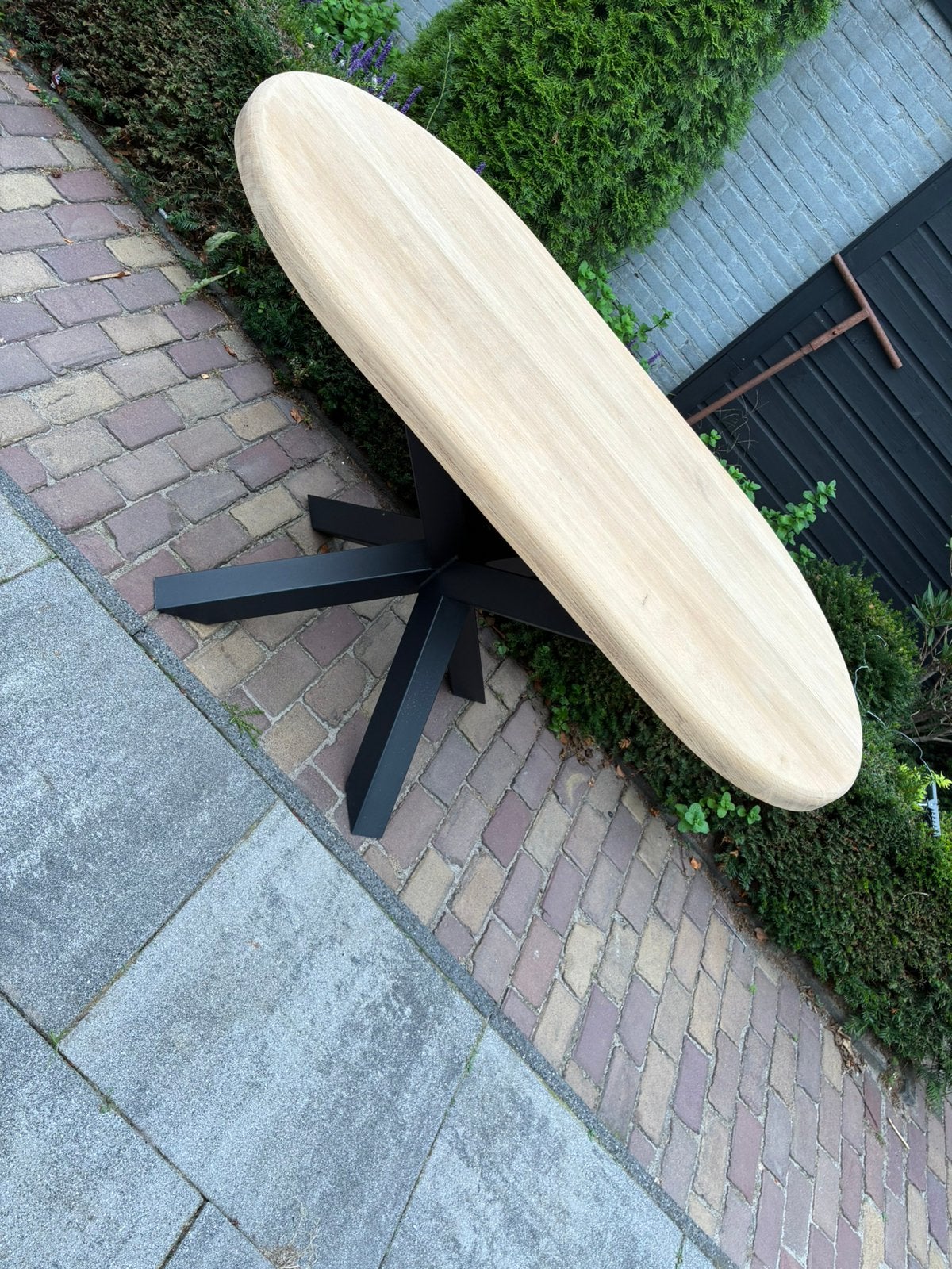 Ovale eettafel, Ophalen, 100 tot 150 cm, Zo goed als nieuw, 150 tot 200 cm
