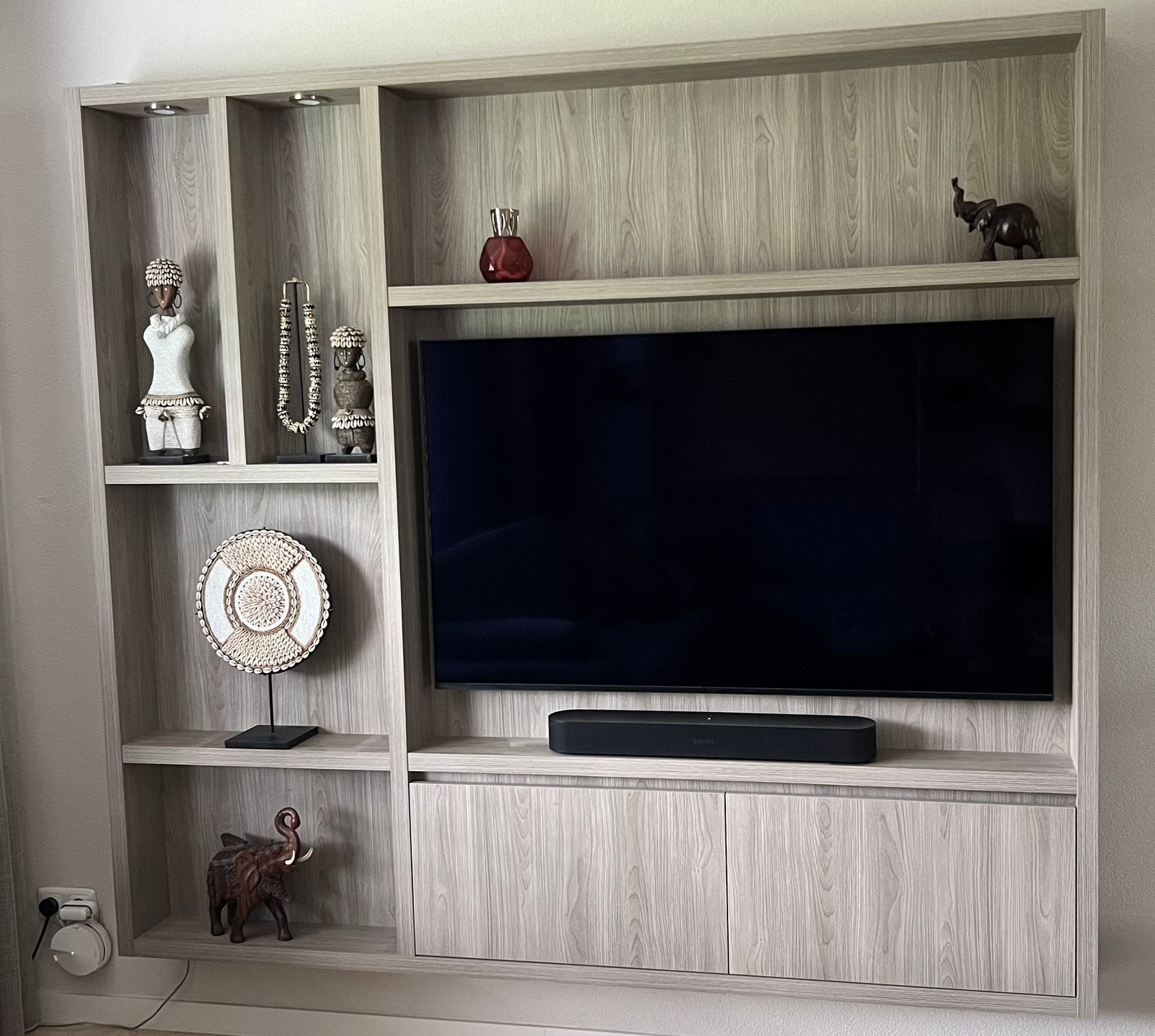 Prachtig TV-meubel, Flatbox Duo, Ophalen, Met klep(pen), 150 tot 200 cm, Zo goed als nieuw