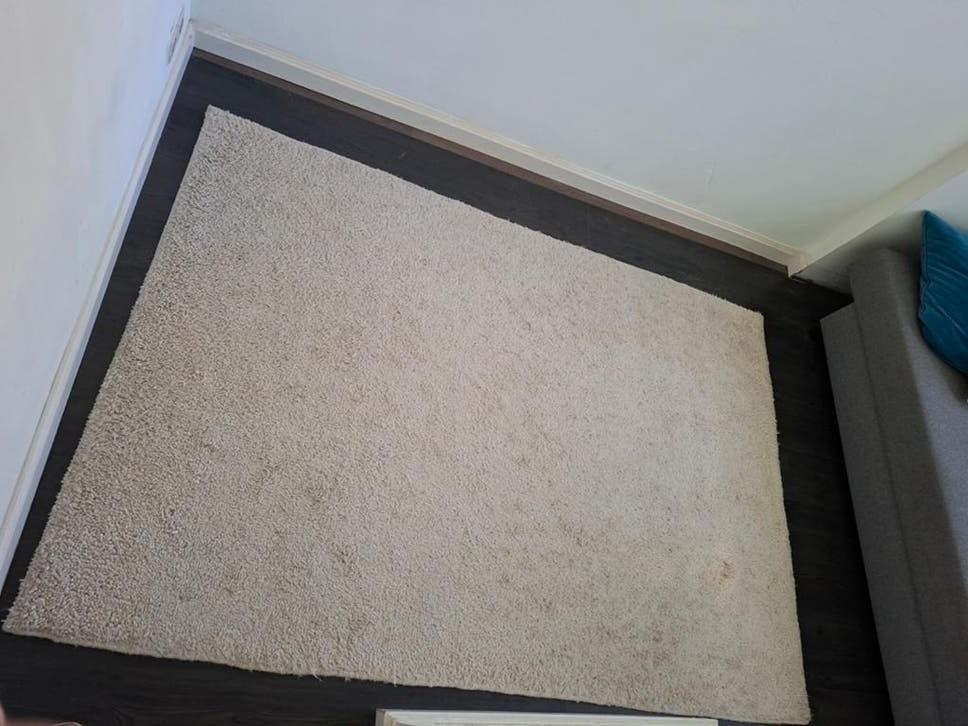 Wit hoogpolig tapijt - IKEA IDBYN 140x200 cm, Huis en Inrichting, Stoffering | Tapijten en Kleden, Hoogpolig, Modern, Gebruikt