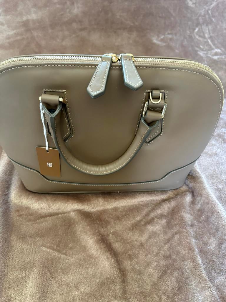 Nieuwe Pirci handtas - Stijlvol en ongebruikt, Sieraden, Tassen en Uiterlijk, Eu, Eu, Beige, Nieuw