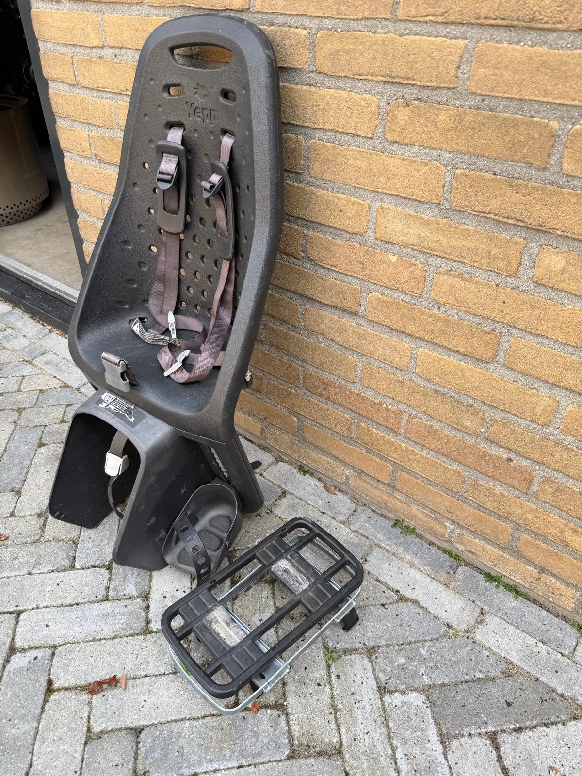Yepp Achterzitje - Gebruikt maar in goede staat, Ophalen, Achterzitje, 9 t/m 18 kg, Gebruikt