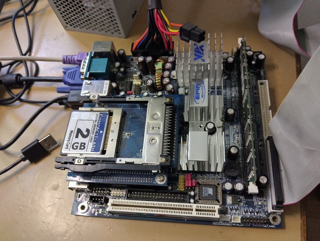 VIA EPIA-MII6000E EPIA Fanless Mini-ITX CPU Board, met xp, Verzenden, Mini-ITX, Overige typen, DDR