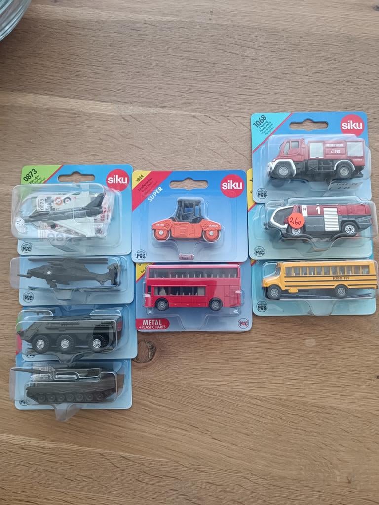 Siku diverse modelauto's en voertuigen, Ophalen of Verzenden, Groter dan 1:32, Revell