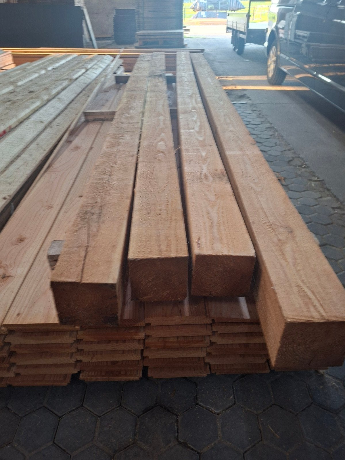 4 Douglas balken 15x15 cm, 4 meter lang (B-keus), Tuin en Terras, Palen, Balken en Planken, Ophalen of Verzenden